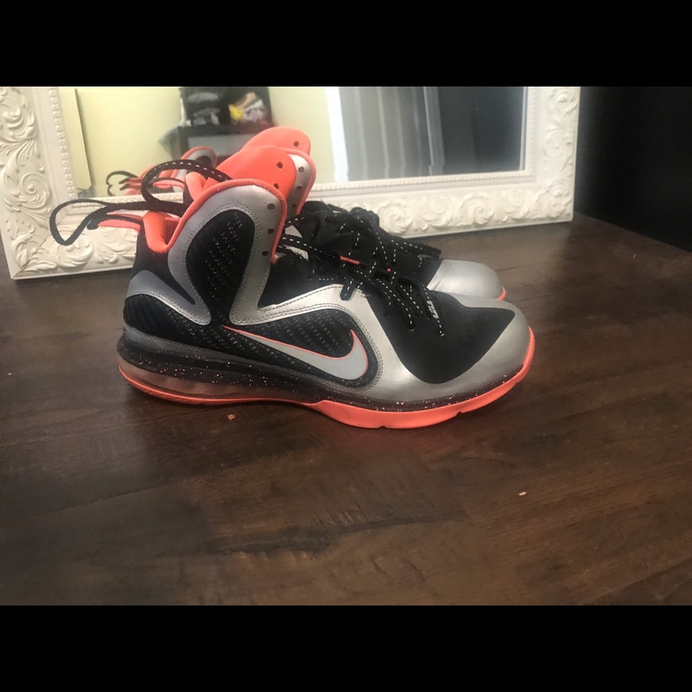 Lebron Mango 9 Used